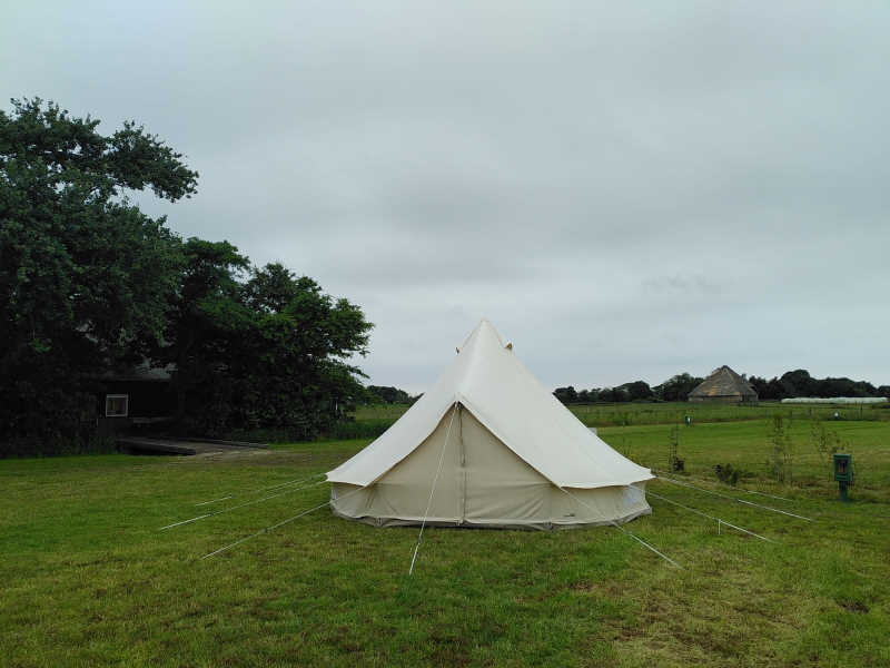 een tent op camping de Texelaar